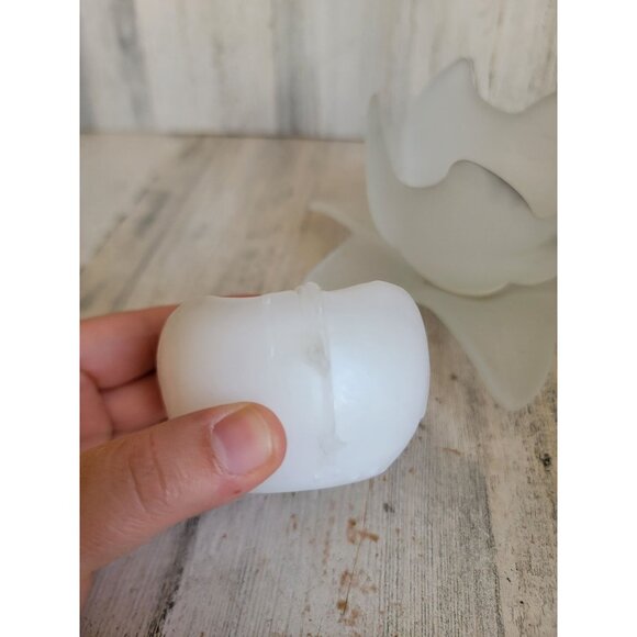 Vintage‎ frosted glass flower candle holder Unique home decor - Picture 9 of 9